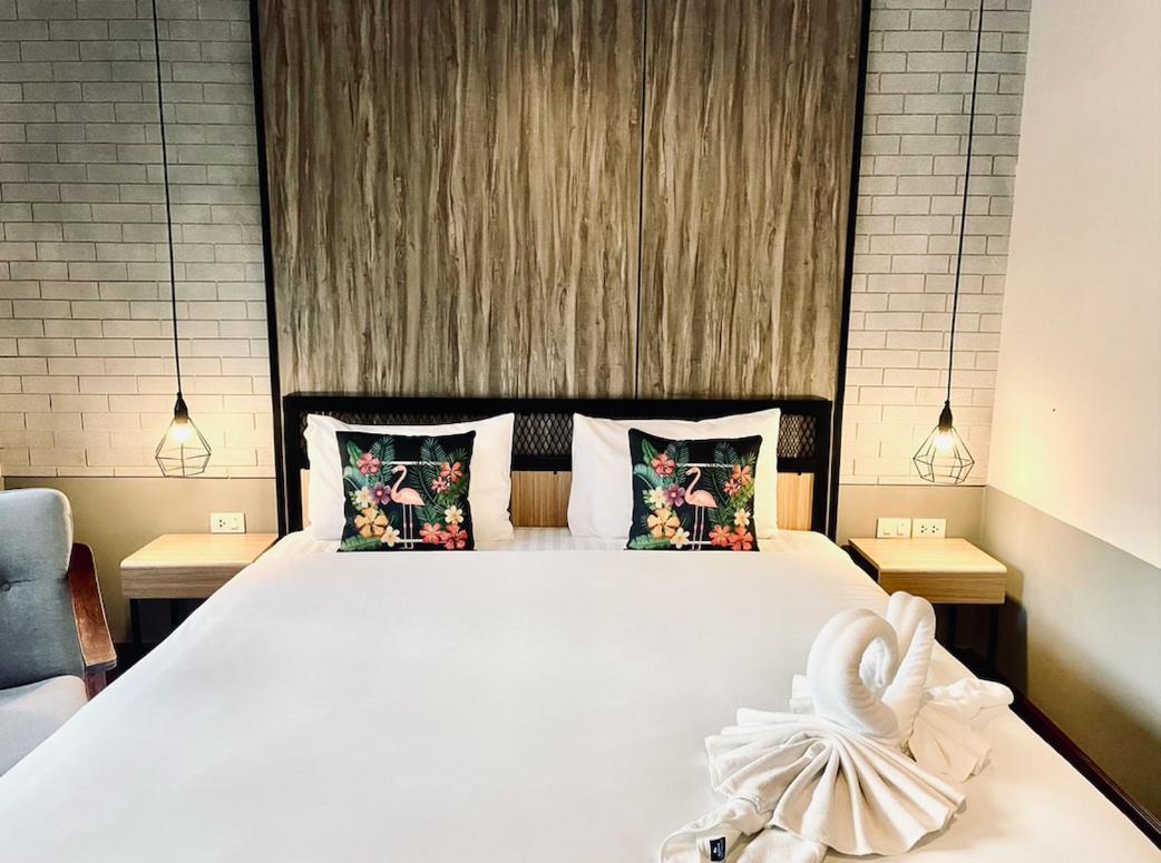 Pp Grand Kamala Hotel Bagian luar foto
