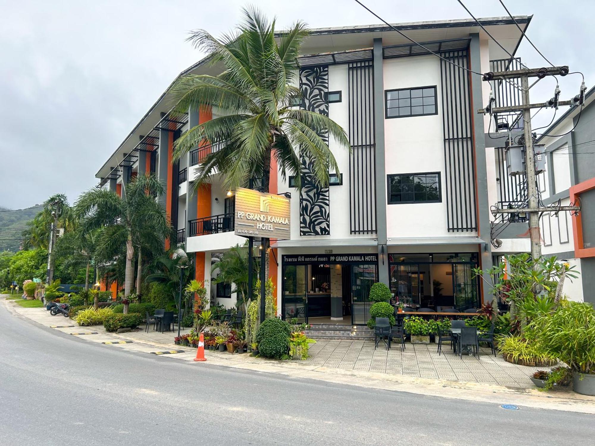 Pp Grand Kamala Hotel Bagian luar foto
