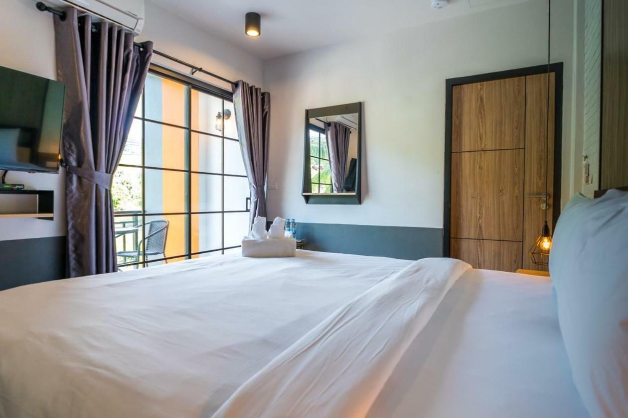 Pp Grand Kamala Hotel Bagian luar foto